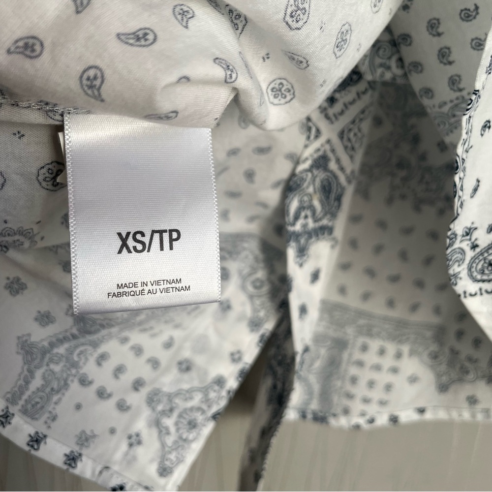 Express Shirt Men’s XS Button Up Paisley Casual Blue White - Picture 8 of 9